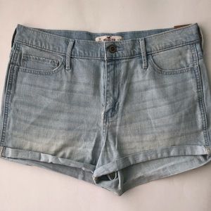 HOLLISTER Light Wash Stretchy High Rise Shorts NWT Size 11 / 30
